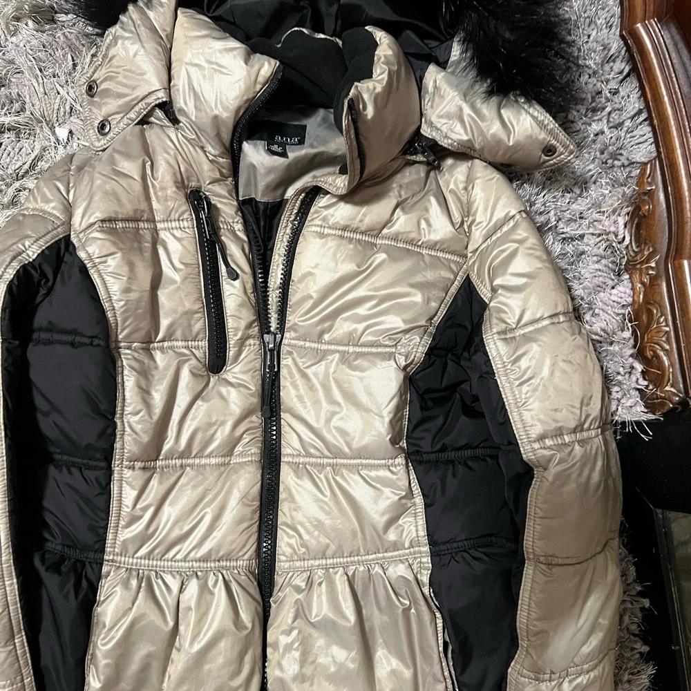 a.n.a Metallic Beige and Black Puffer Jacket - Picture 8 of 10